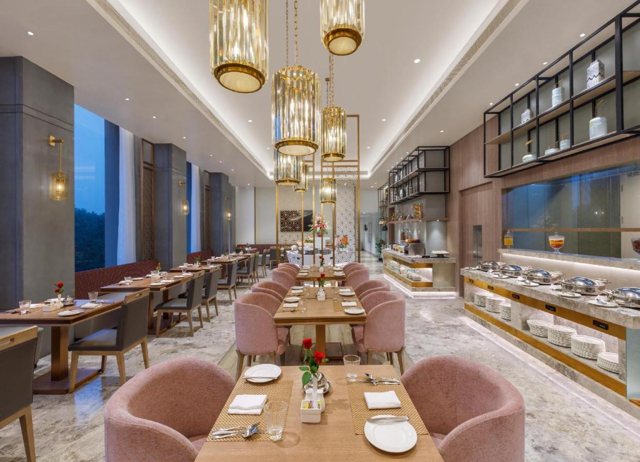 Bellevue Sarovar Premiere 朱纳格特 外观 照片