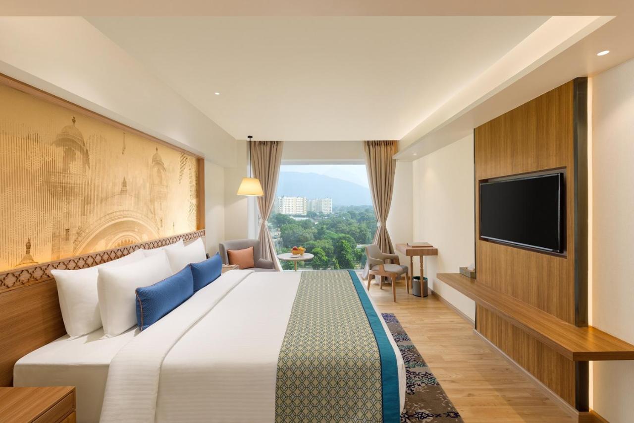 Bellevue Sarovar Premiere 朱纳格特 外观 照片