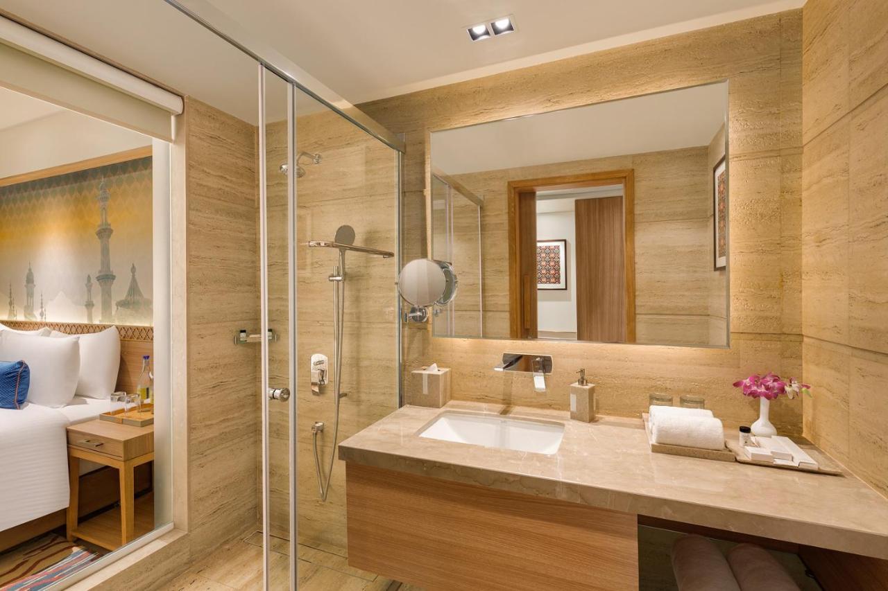 Bellevue Sarovar Premiere 朱纳格特 外观 照片