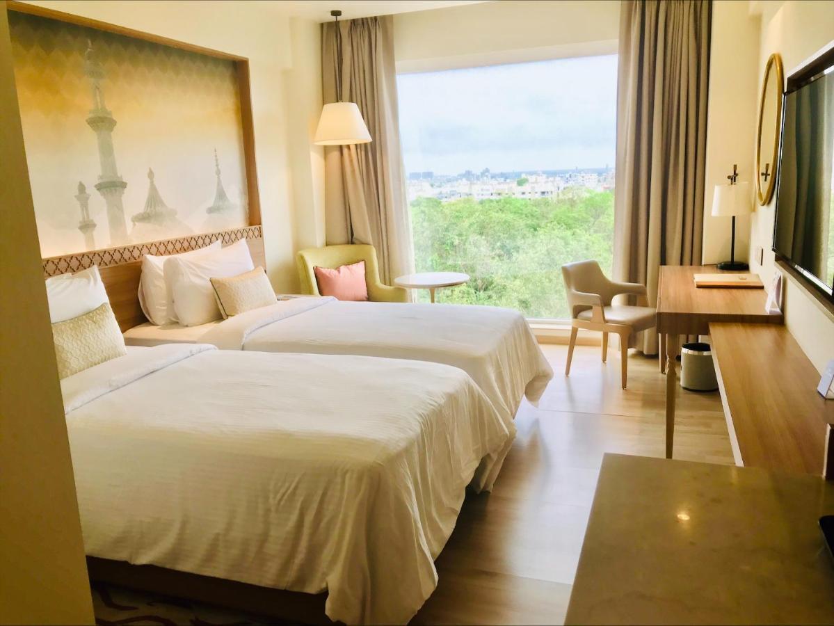 Bellevue Sarovar Premiere 朱纳格特 外观 照片