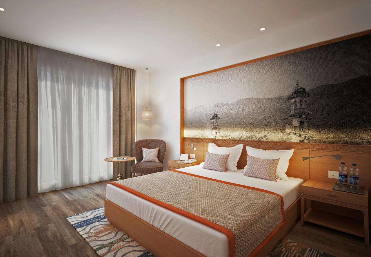 Bellevue Sarovar Premiere 朱纳格特 外观 照片