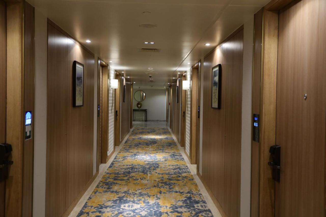 Bellevue Sarovar Premiere 朱纳格特 外观 照片